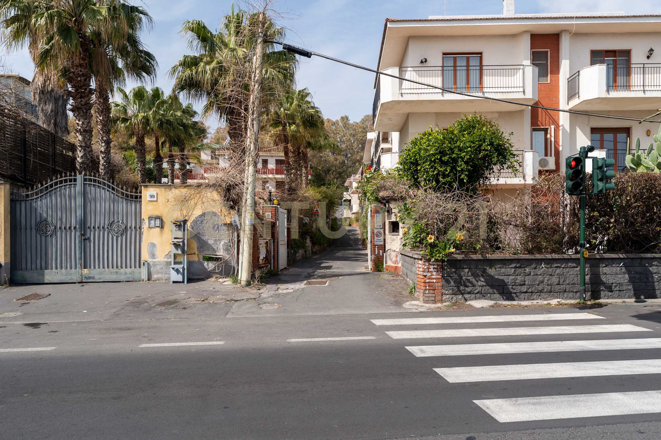 Appartamento Via Livorno, Aci Castello