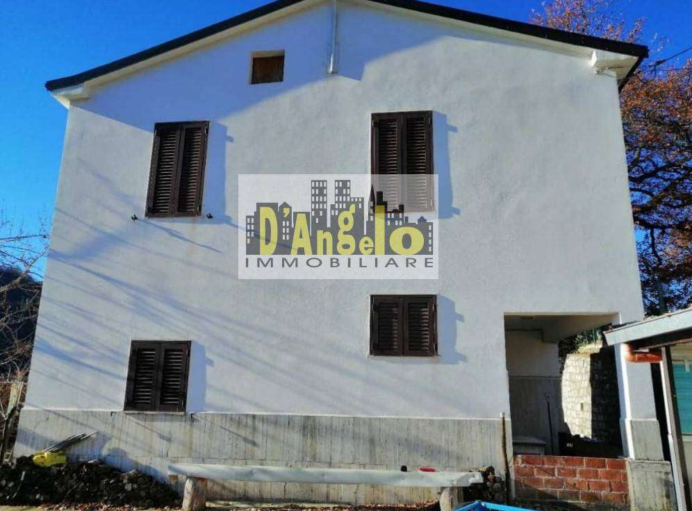 Casa indipendente Strada radicina53, Roccafluvione