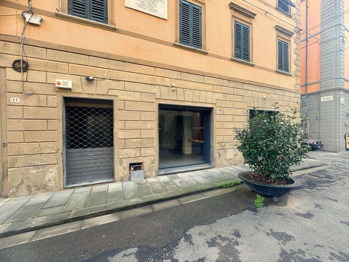 Locale commerciale Via Ranieri Gotti,  13, Pontedera