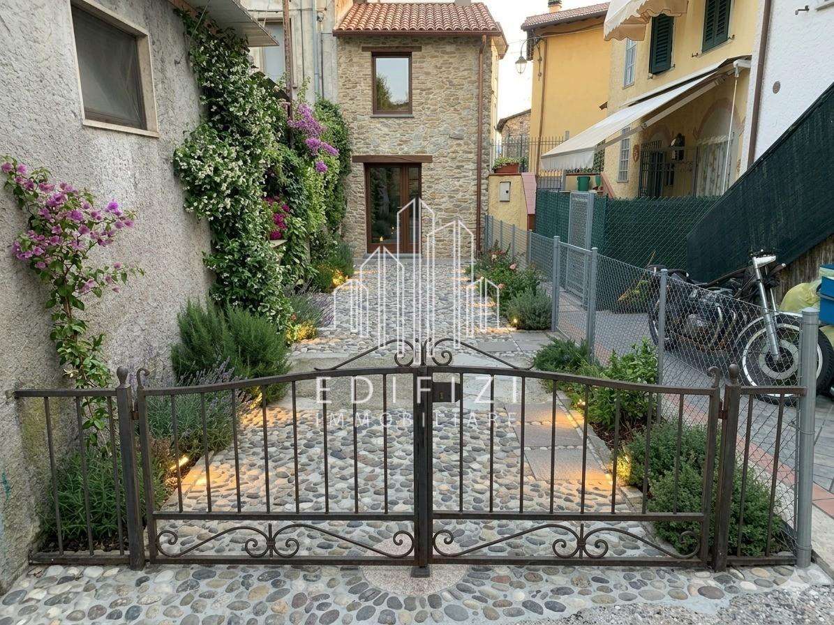 Casa Bi - Trifamiliare Roma, Montignoso