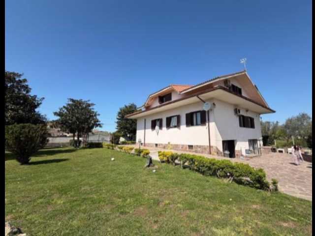 Casa indipendente Via Trigno, Aprilia