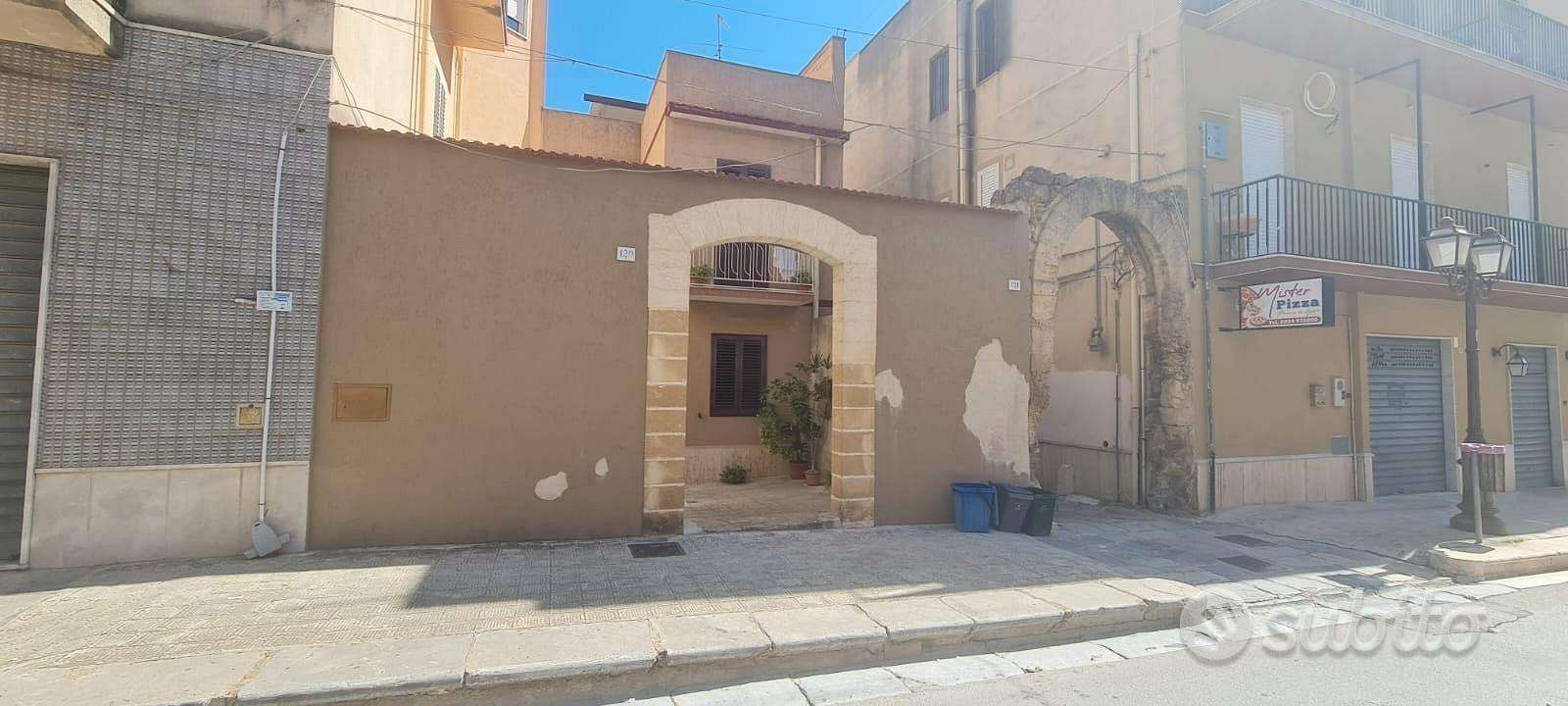 Villa Via Giuseppe Garibaldi, Castelvetrano