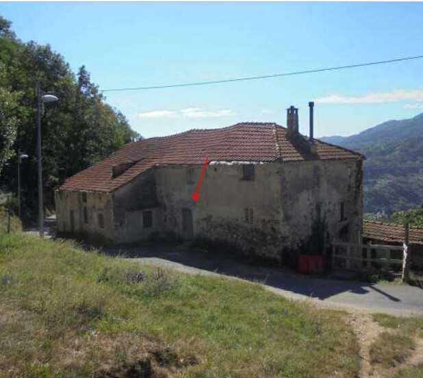 Casa indipendente Via Madonna delle Vigne, Genova