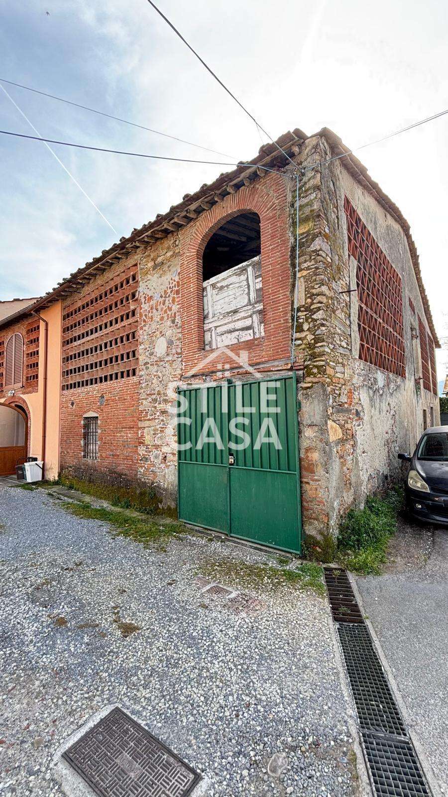 Azienda agricola Via della Chiesa di Toringo,  68, Capannori
