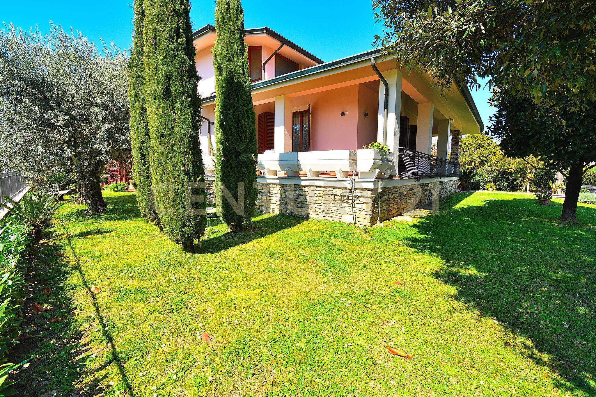 Casa indipendente Via delle Molina, Pescia
