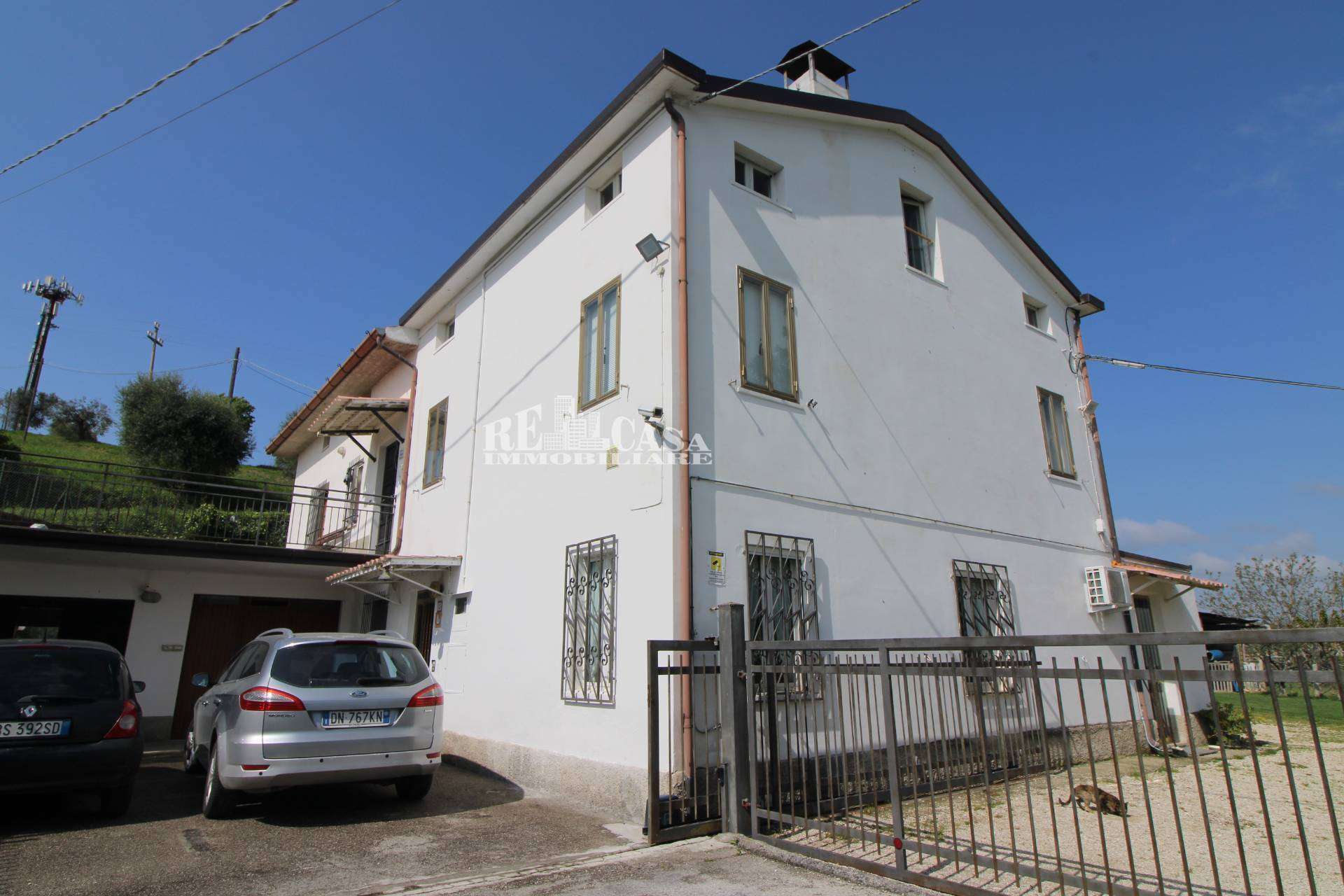 Casa indipendente contrada Castagneto10, Montegiorgio