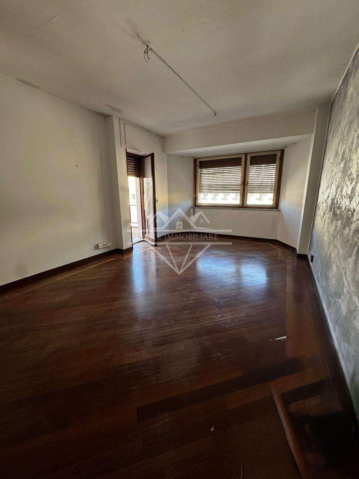 Appartamento Via Roma,, Carrara