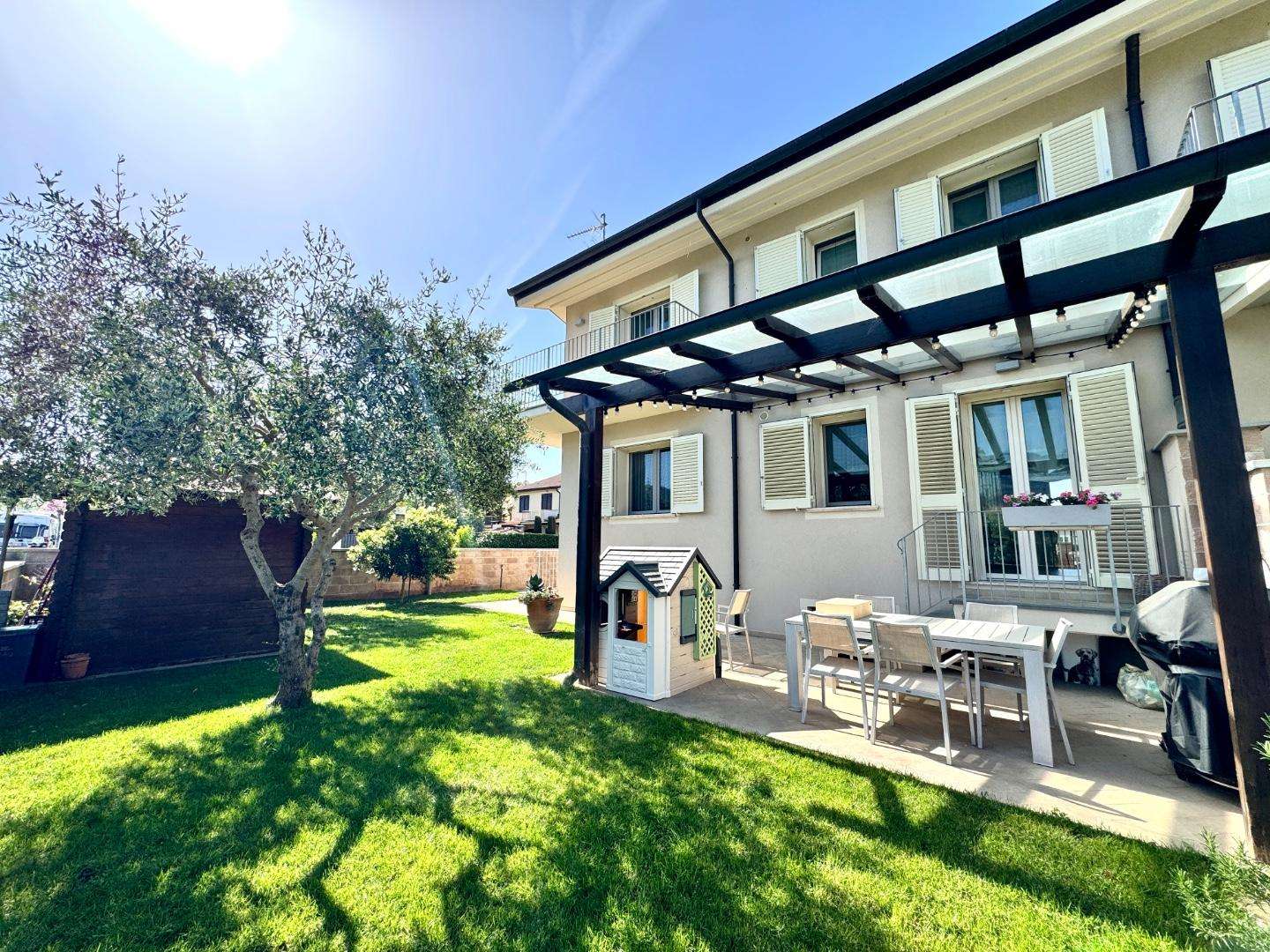 Villetta a schiera Via delle Azalee,, San Giuliano Terme