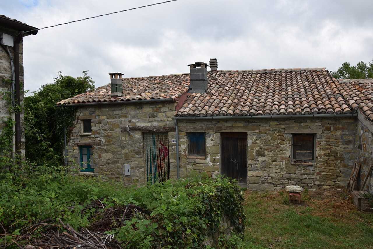 Porzione di casa Località Poggio, Maiolo