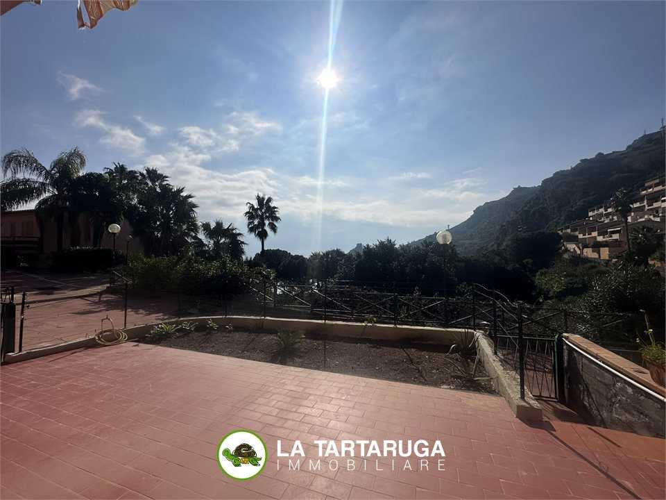 Appartamento via Consolare Valeria, Sant'Alessio Siculo