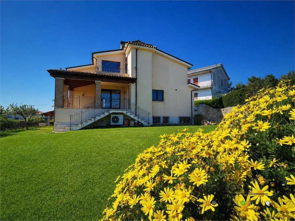 Villa Via Vaschiola, Torrevecchia Teatina
