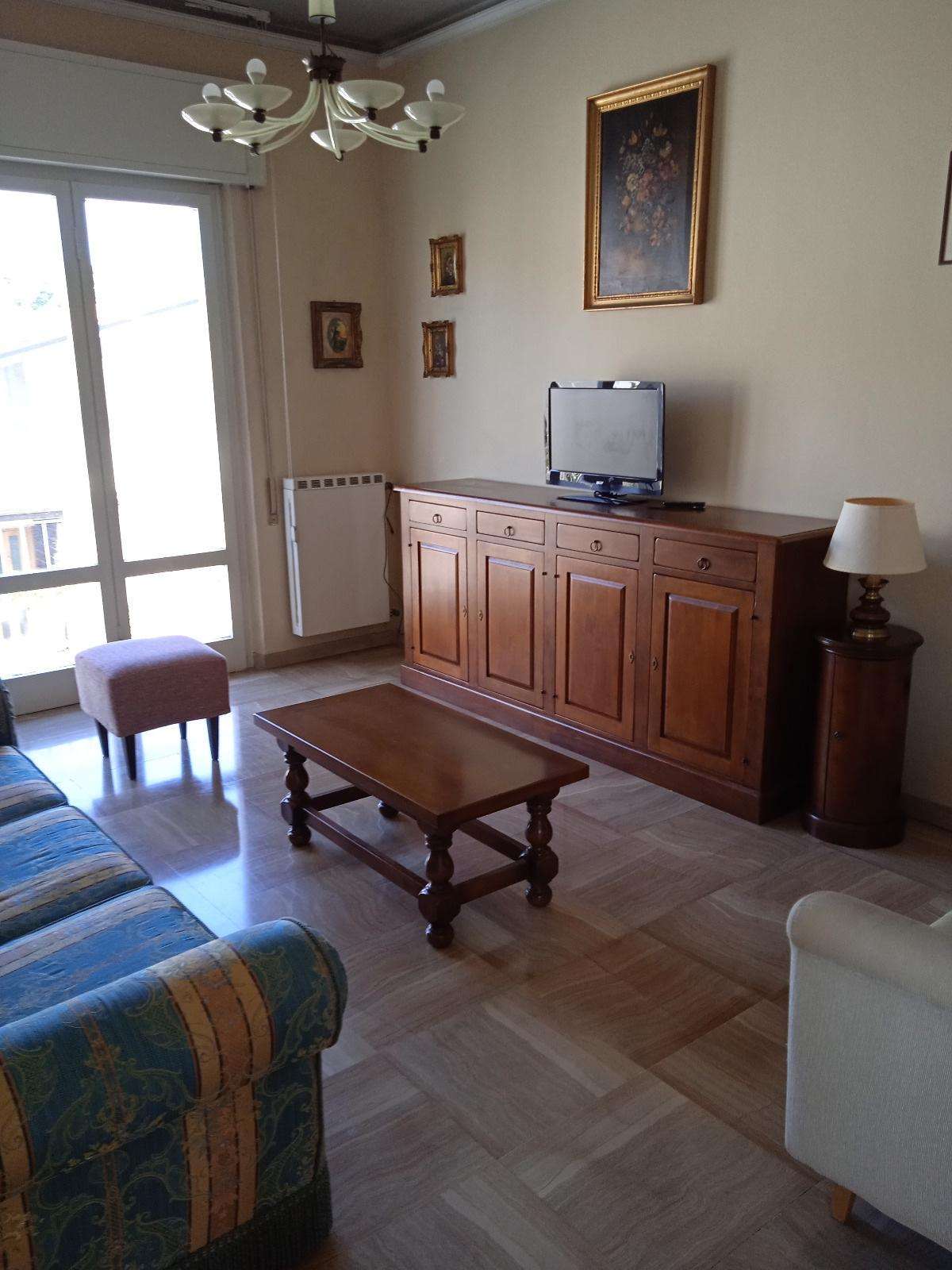 Appartamento di Camaiore, Via Gabriele D 'Annunzio, Camaiore