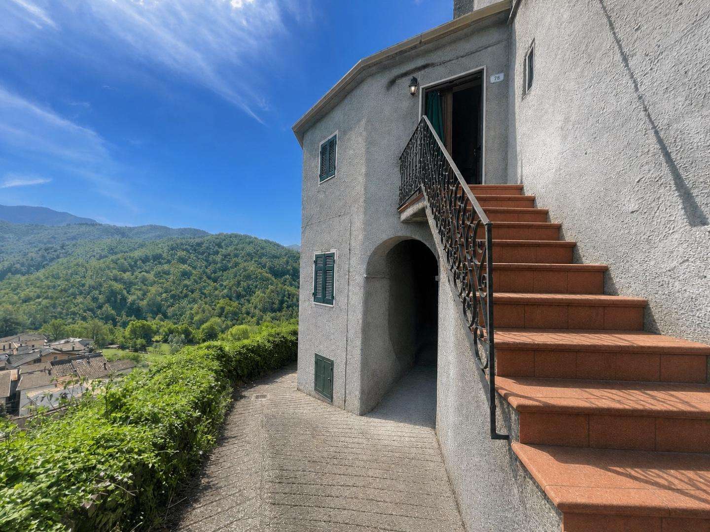 Palazzo - Stabile San Terenzo Monti MS,  54013, Fivizzano
