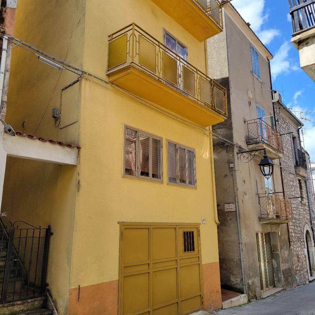 Casa indipendente Via Roma, Monteroduni