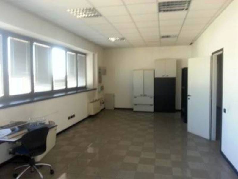 Ufficio Via delle Industrie, 4, Caponago