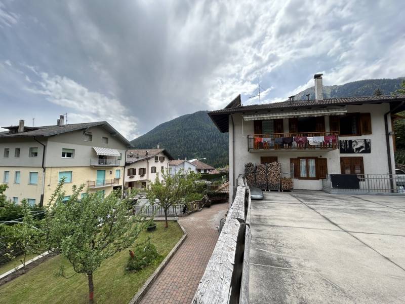 Casa indipendente Marcena (Placeri), Rumo