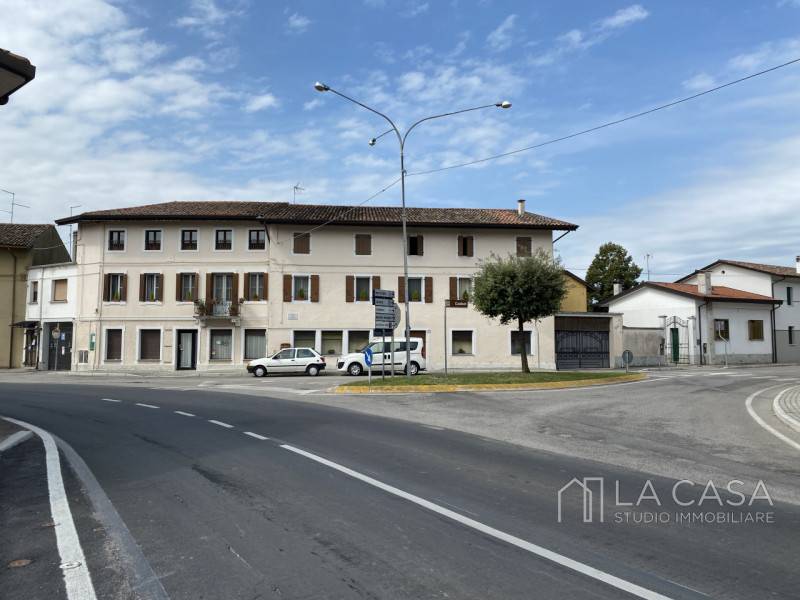 Palazzo - Stabile Arzene, Valvasone Arzene