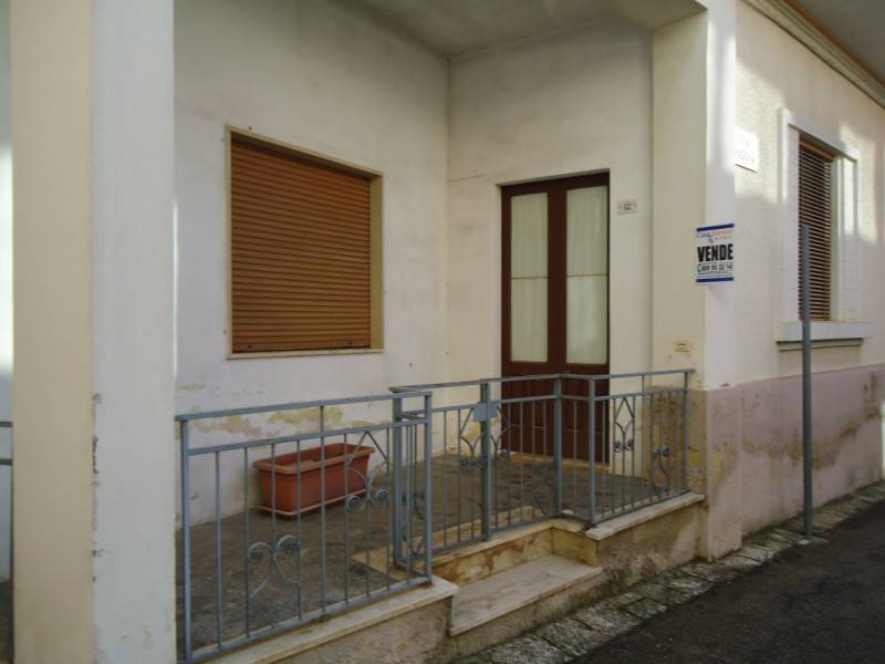 Casa indipendente Parabita - Centro, Parabita