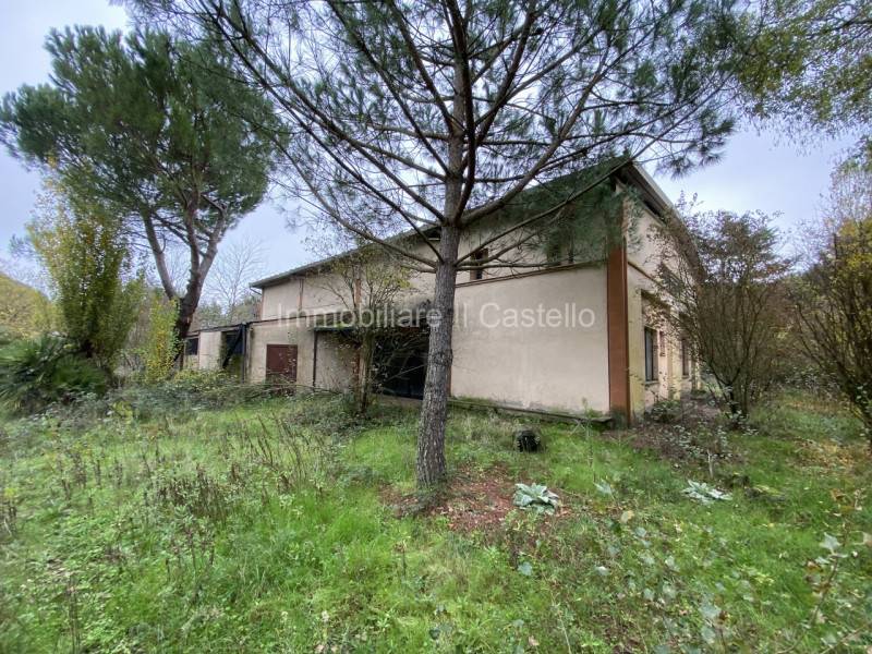 Attività  commerciale Via Ascanio della Corgna, Castiglione del Lago