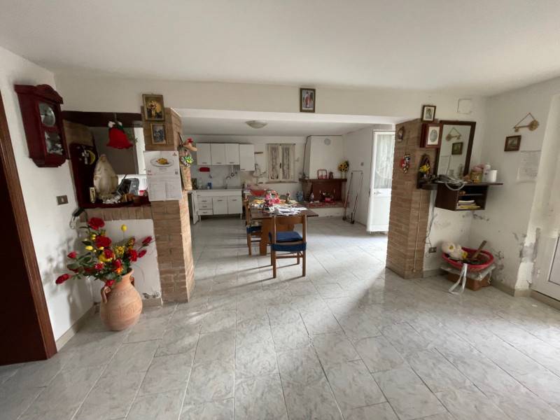Casa indipendente Monterado, Trecastelli