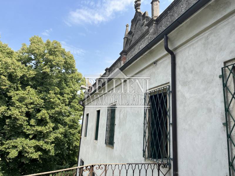 Villa Longare, Longare
