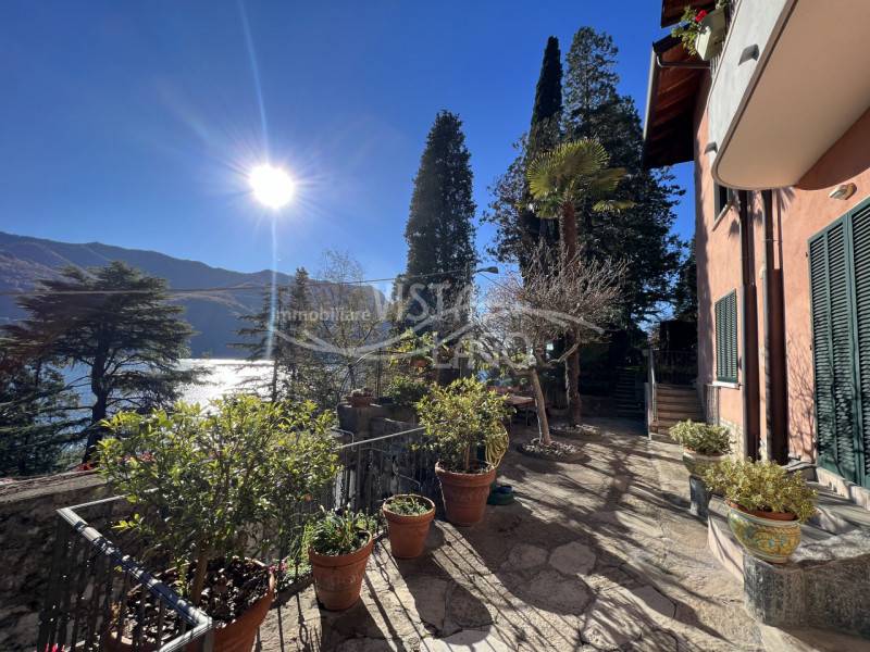 Villa Carate Urio, Carate Urio