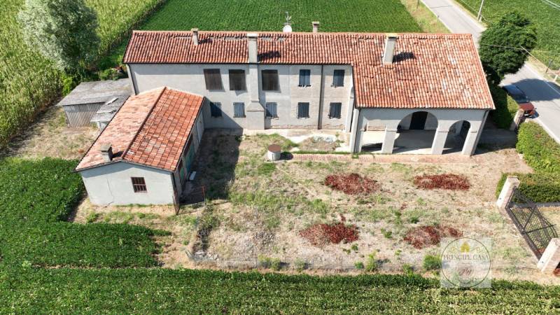 Casa indipendente Vighizzolo d'Este, Santa Caterina d'Este