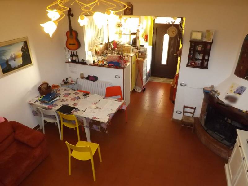 Casa Bi - Trifamiliare Barbara - Centro, Barbara