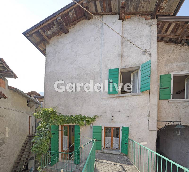 Rustico Vesio, Tremosine sul Garda