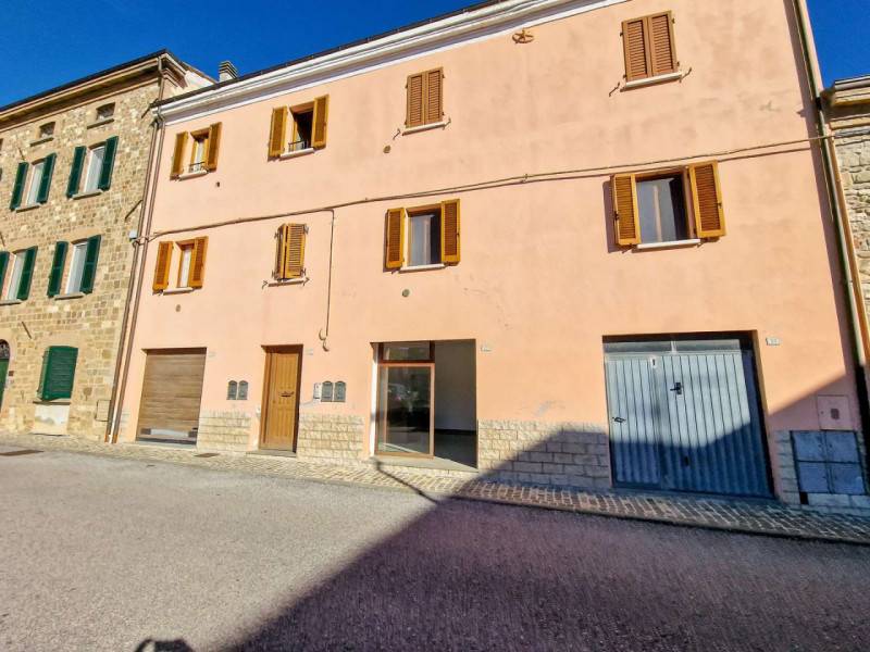 Negozio Mercatale, Sassocorvaro Auditore