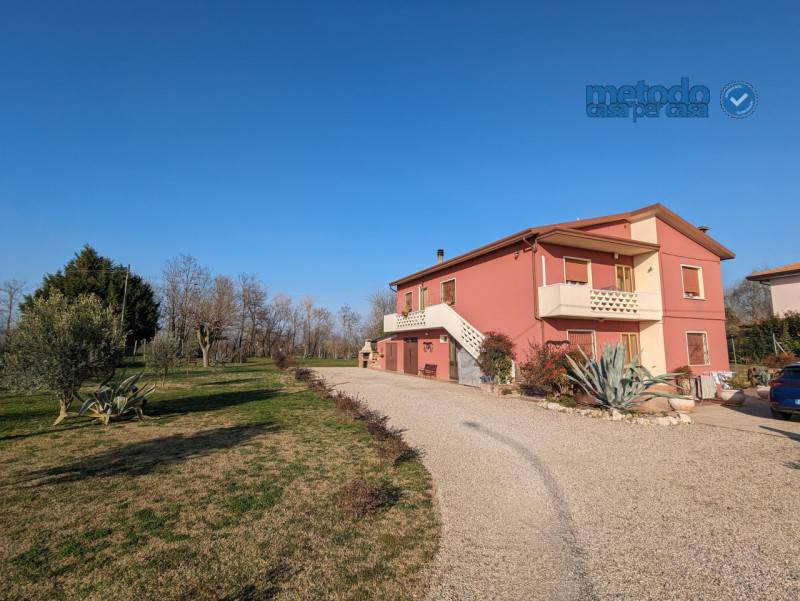 Casa indipendente Bernarda, Pincara