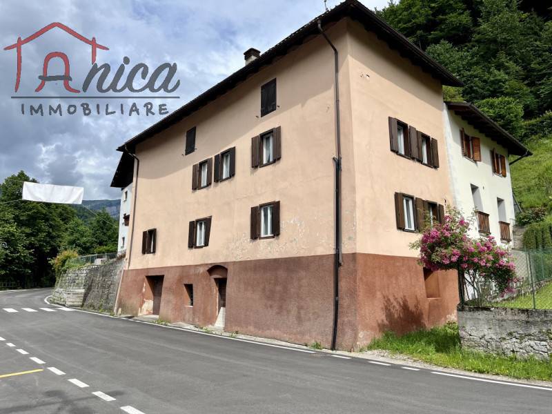 Casa Bi - Trifamiliare Castello Tesino - Centro, Castello Tesino