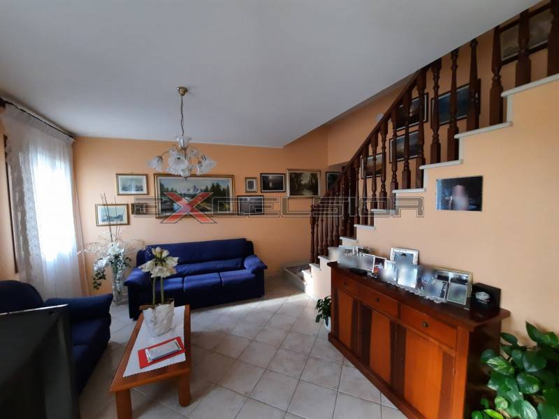 Casa indipendente Cavarzere, Cavarzere
