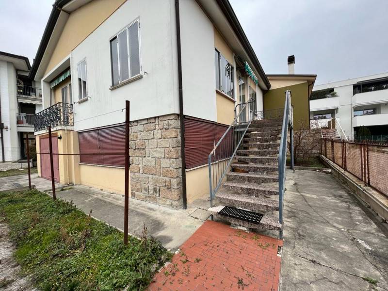 Casa Bi - Trifamiliare, Abano Terme