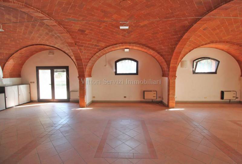 Negozio, Torrita di Siena