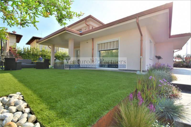 Villa, Manerba del Garda