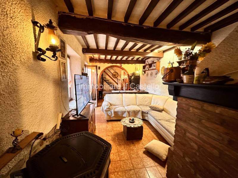 Casa Bi - Trifamiliare Paciano, Paciano