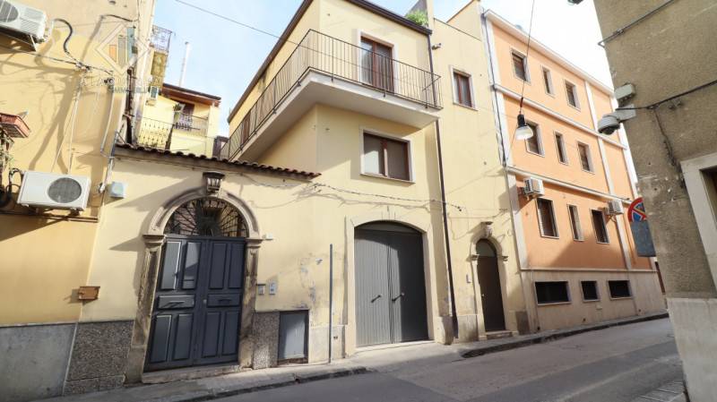 Casa indipendente Palagonia, Palagonia