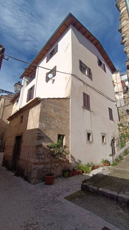 Palazzo - Stabile Alvito, Alvito