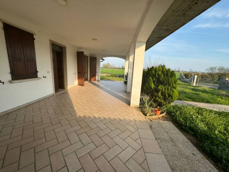 Casa Bi - Trifamiliare, Calvisano