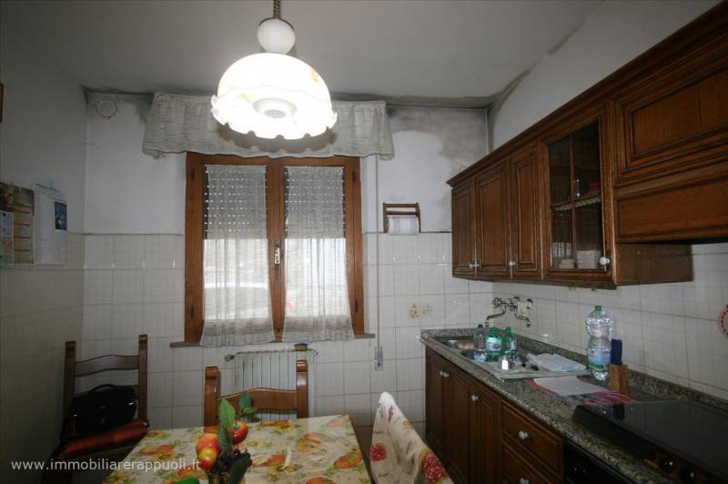 Casa indipendente Bettolle, Sinalunga