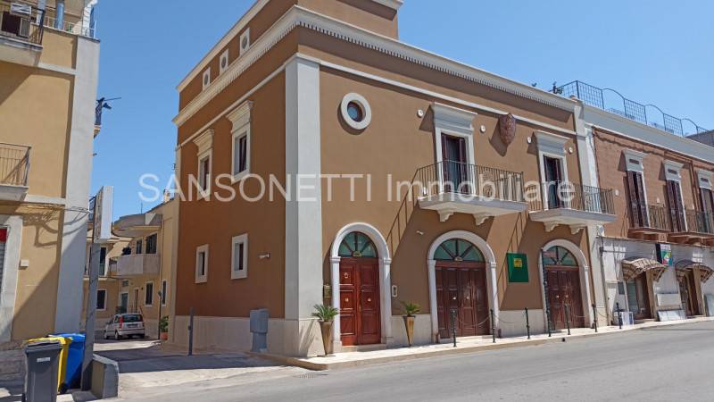 Palazzo - Stabile Fasano, Fasano