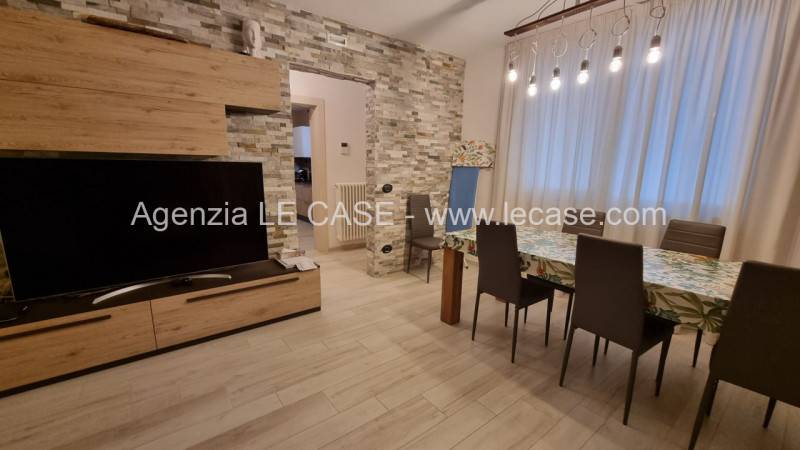 Casa Bi - Trifamiliare Vittoria Apuana, Forte dei Marmi