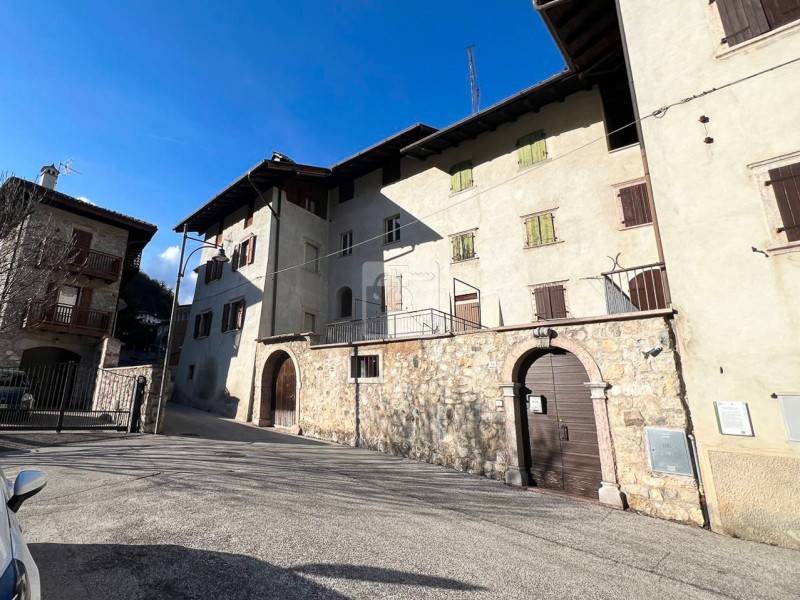 Casa Bi - Trifamiliare Cavedine, Cavedine