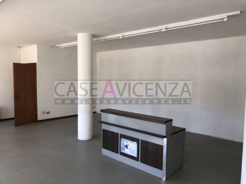Negozio Camisano Vicentino - Centro, Camisano Vicentino