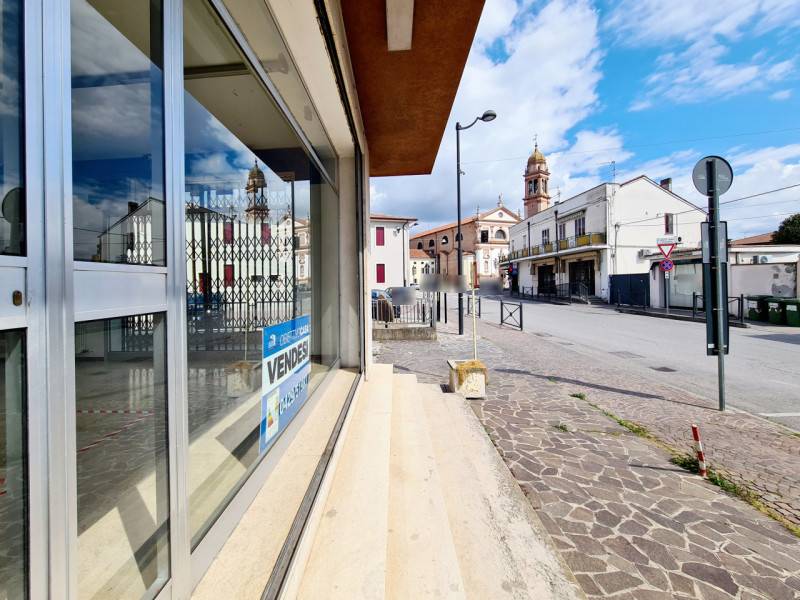 Negozio Ospedaletto Euganeo - Centro, Ospedaletto Euganeo