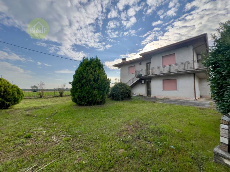 Casa indipendente Bevilacqua, Bevilacqua