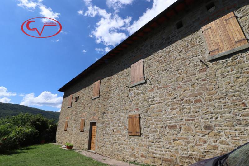 Casa indipendente Poggio di Loro, Loro Ciuffenna