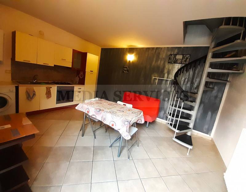 Casa Bi - Trifamiliare Sannazzaro Dè Burgondi - Centro, Sannazzaro de' Burgondi