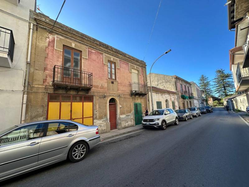 Casa indipendente Pace del Mela, Pace del Mela